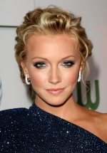 happy birthdayl to katie cassidy