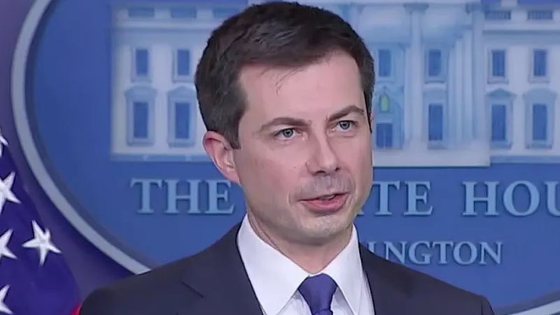  “We Cannot Be Mesmerized by the Worst Things”: Pete Buttigieg Urges Democrats to Strategize for the Future