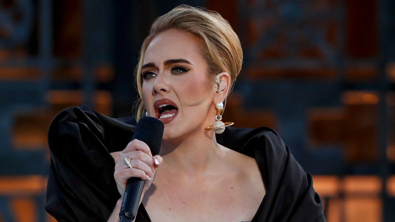  Adele Fans Criticize $349 Vinyl Box Set: ‘Cheaper to Fly to See Her Live’