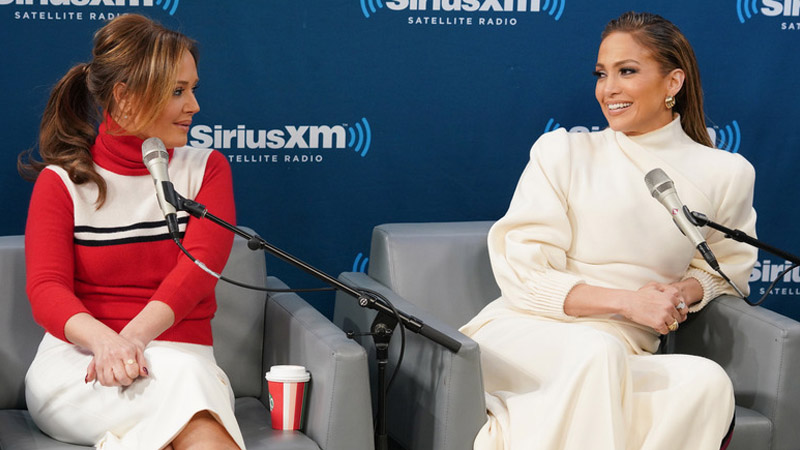  Jennifer Lopez and Leah Remini Reconnect After Divorces: “Bonded Over the Shared Experience”